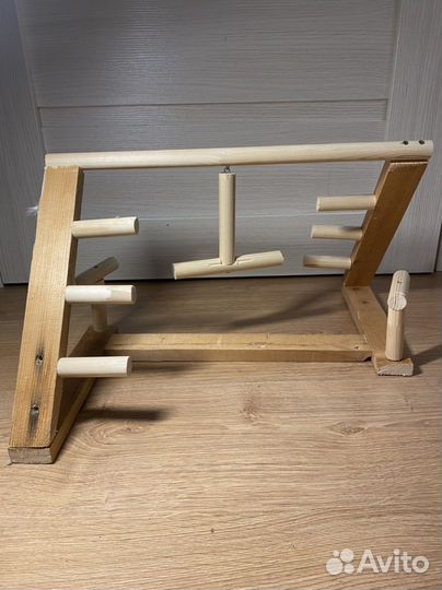 Стенд для попугая