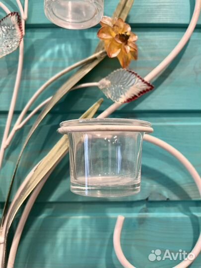 Подсвечник белый кованый