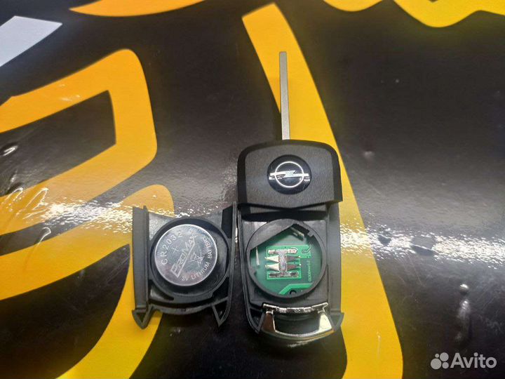 Выкидной ключ Opel Corsa D / Meriva B
