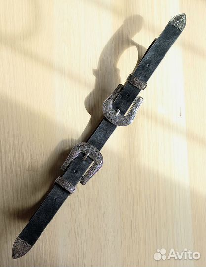 Ремень с двумя пряжками