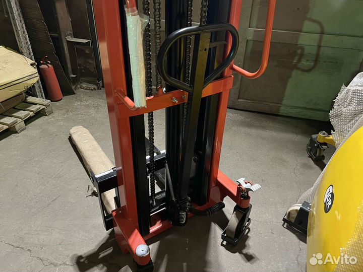 Штабелер гидравлический раздвижной 1000 кг 2500 см