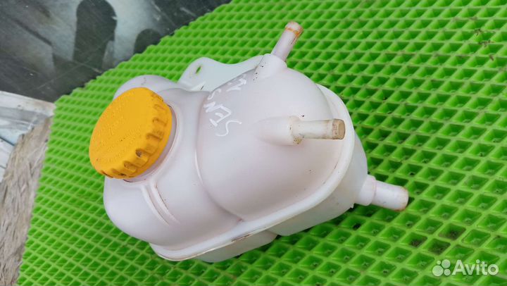 Расширительный бачок Lanos