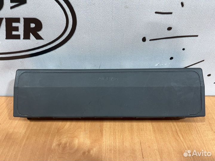 Подушка безопасности нижняя (для колен) BMW 7 сери