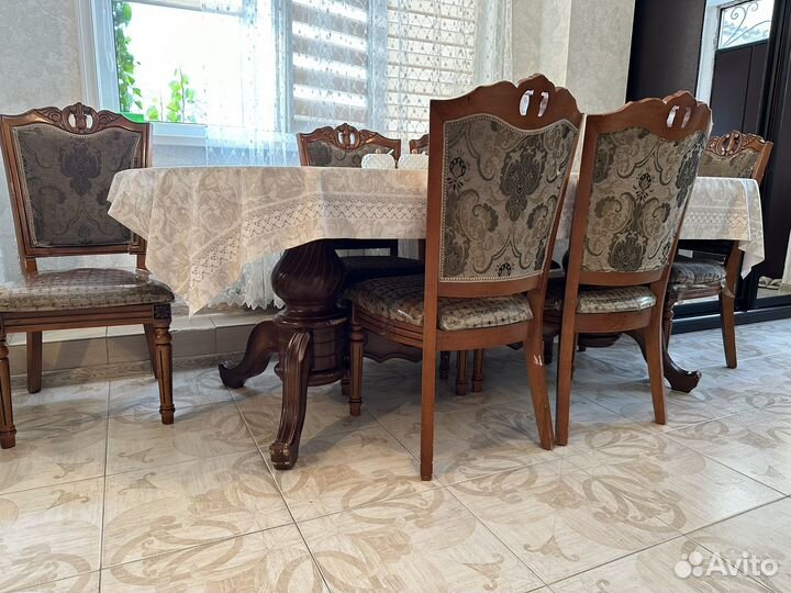 Стол со стульями бу