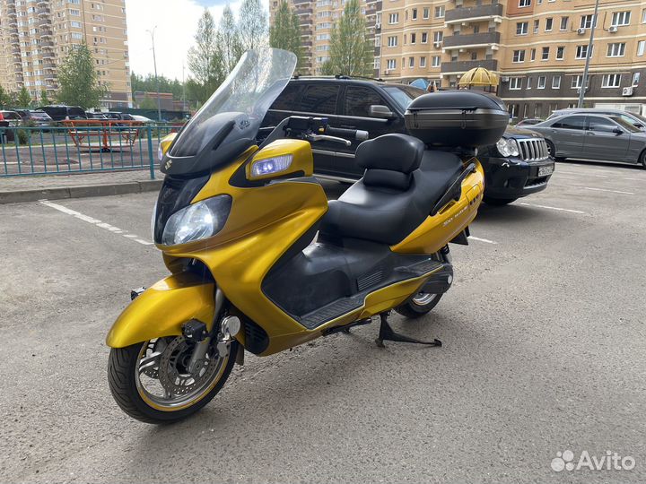 Suzuki Skywave Burgman 650