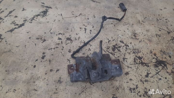 Замок капота cx-7