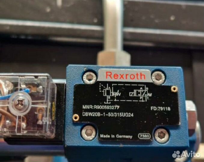 Гидравлический пресс HBM 30/1600 (E22)