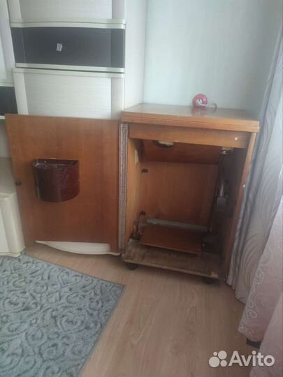 Швейная машина Чайка