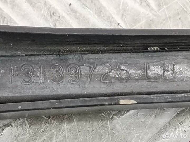 Щеткодержатель (поводок стеклоочистителя, дворник)