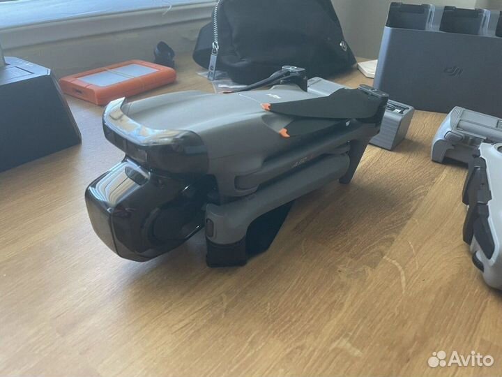 Квадрокоптер DJI Mavic Air3 fly more combo