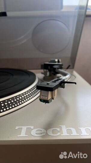 Проигрыватель винила Technics SL-1200