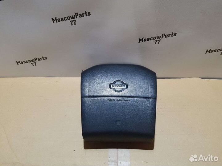Подушка безопасности в руль Nissan Laurel