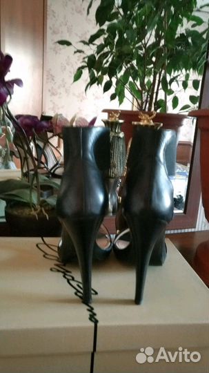 Босоножки corso como 35.5р