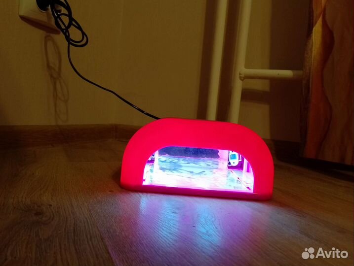 Лампа для ногтей
