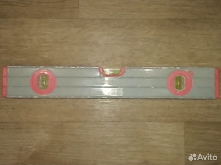 Уровень пузырковый