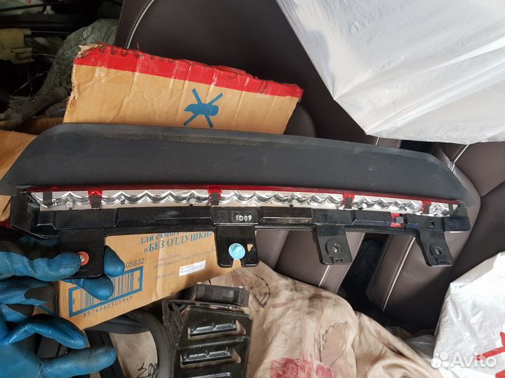 Дополнительный стоп сигнал Genesis G80 DH 2016