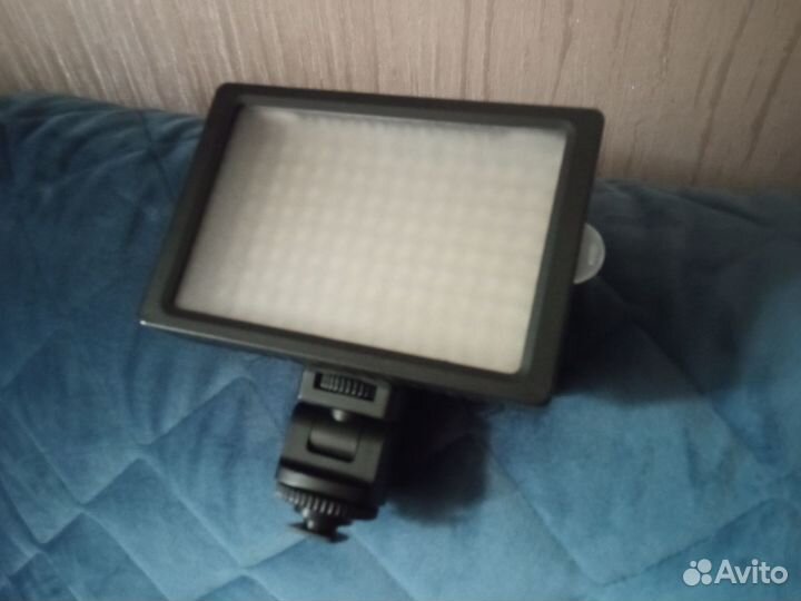 Фонарь для видеокамеры