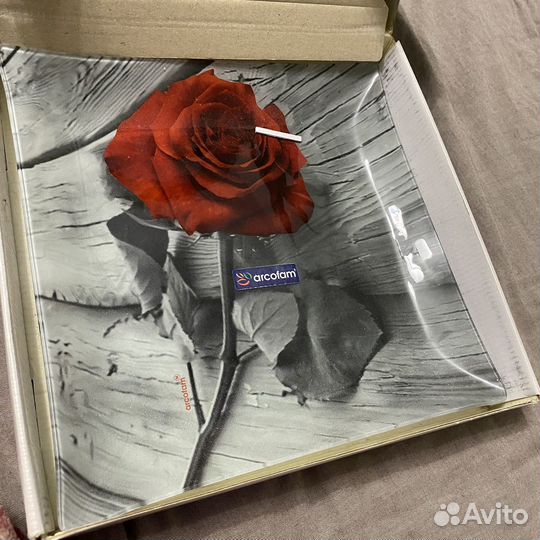 Набор посуды 6 тарелок и 1 блюдо