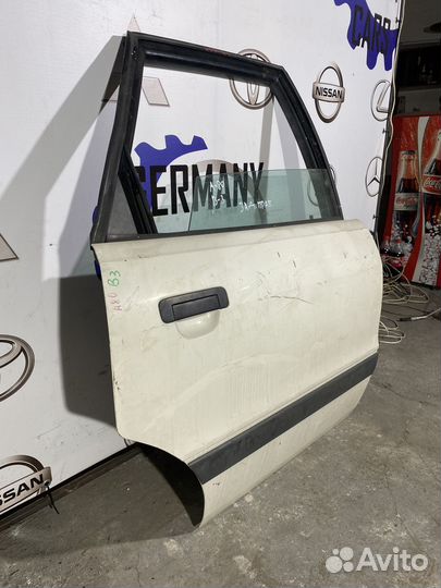 Задняя правая дверь Audi 80 B3