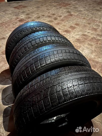 Bridgestone Blizzak VRX 185/60 R15 84S