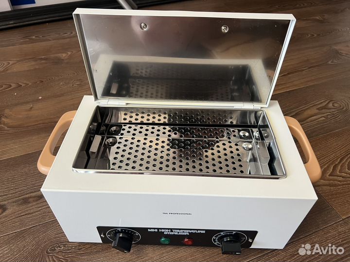 Сухожаровой шкаф для обработки инструментов