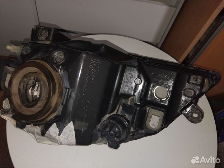 Фара правая-левая Renault Logan-1