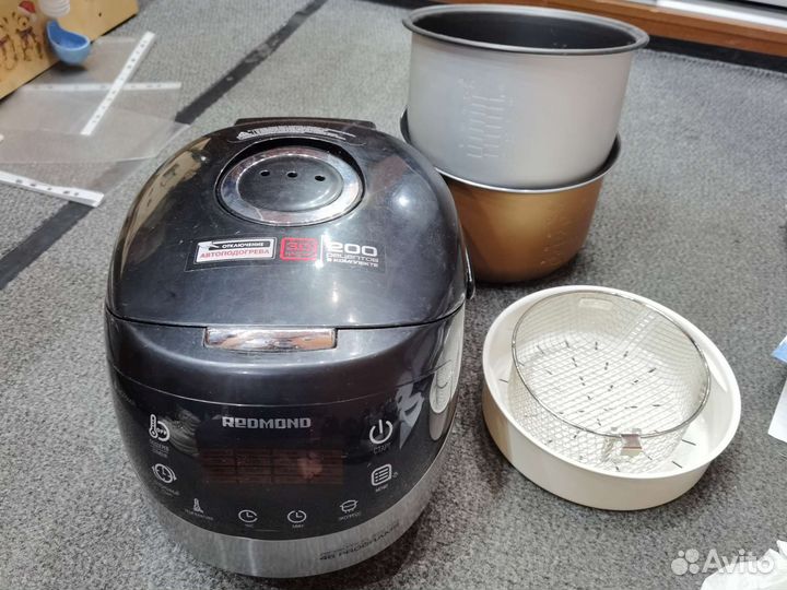 Мультиварка redmond rmc m90