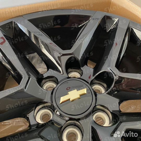 Литые диски Cadillac R22