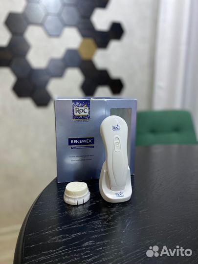 Щетка для умывания новая на батарейках