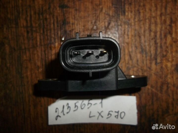 Датчик ускорения