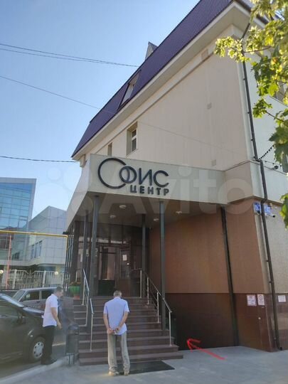 Помещение с отдельным входом- 77 м²