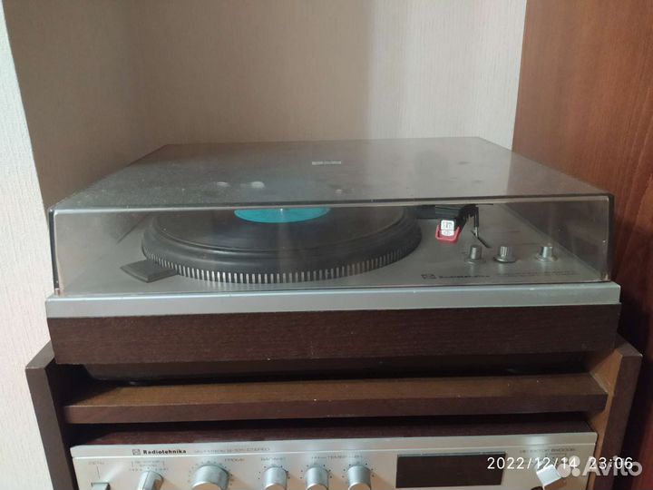 Radiotehnika техника с тумбой фирменная