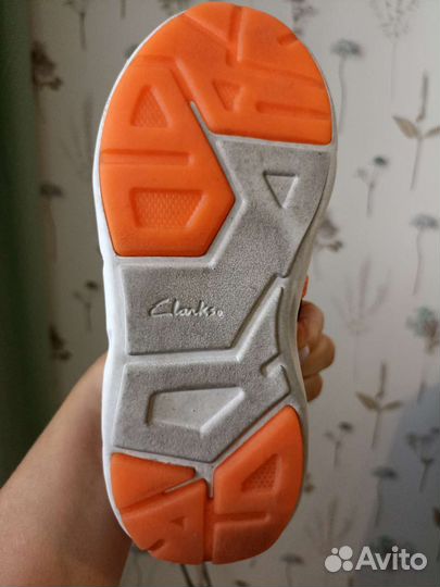 Кроссовки clarks