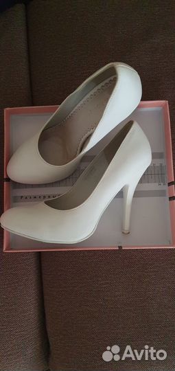 Отдам даром туфли