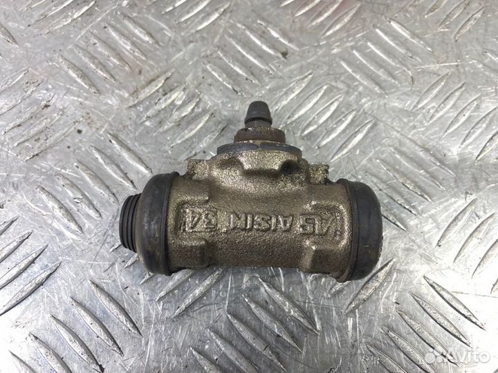 Рабочий тормозной цилиндр Toyota Rav4 XA10