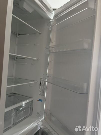 Холодильник indesit