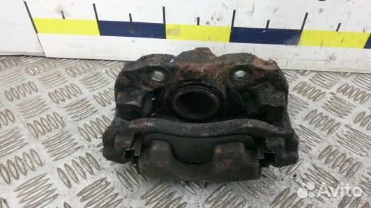 Суппорт тормозной передний правый citroen C3 picas