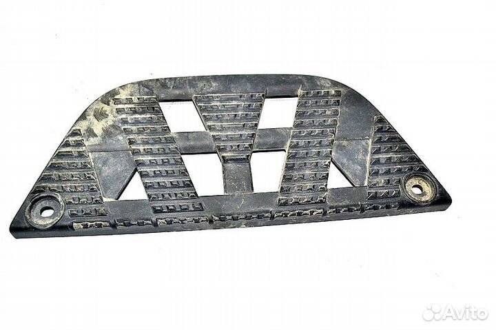 Ступенька подножки нижняя, левая mercedes-benz Act