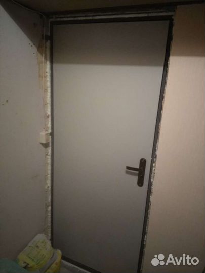 Железная дверь