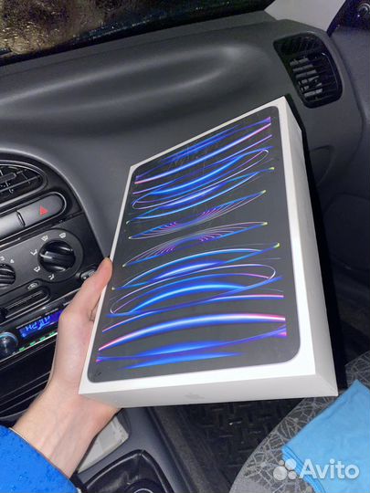Планшет Apple iPad Pro 2022 Wi-Fi 11