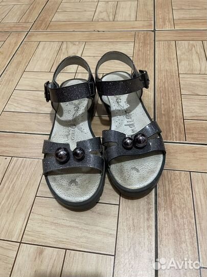 Босоножки для девочки