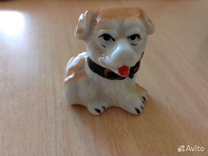 Уникальная фарфоровая Собака