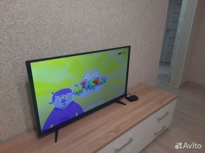 Телевизор Philips 40