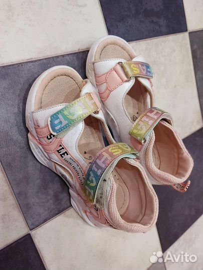 Босоножки для девочки