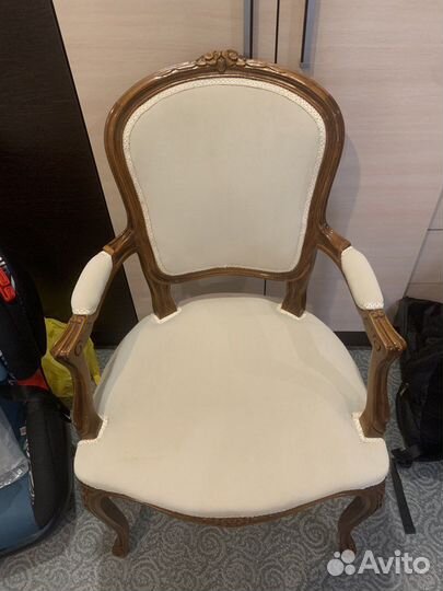 Перетяжка мягкой мебели