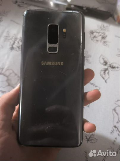 Samsung Galaxy S9, 4/64 ГБ