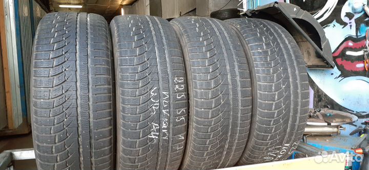 Nokian Tyres WR A4 225/55 R17