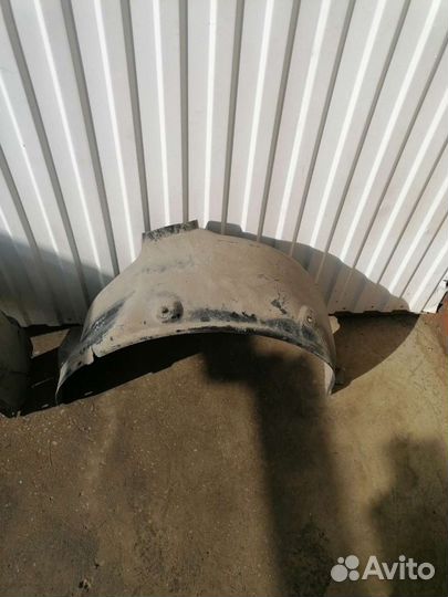 Подкрылок задний Фольксваген Поло 5