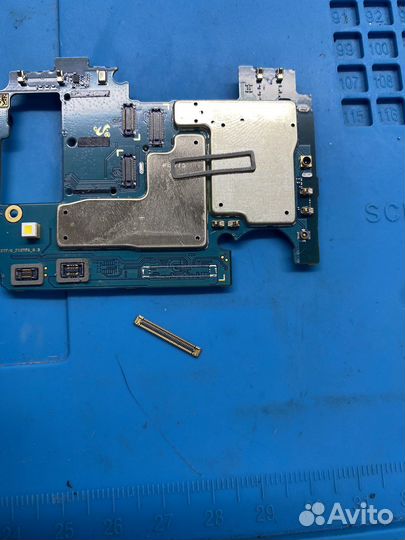 Ремонт мобильных телефонов iPhone Xiaomi samsung