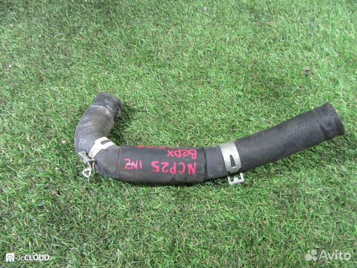 Патрубок радиатора на toyota funcargo NCP25 1NZ-FE